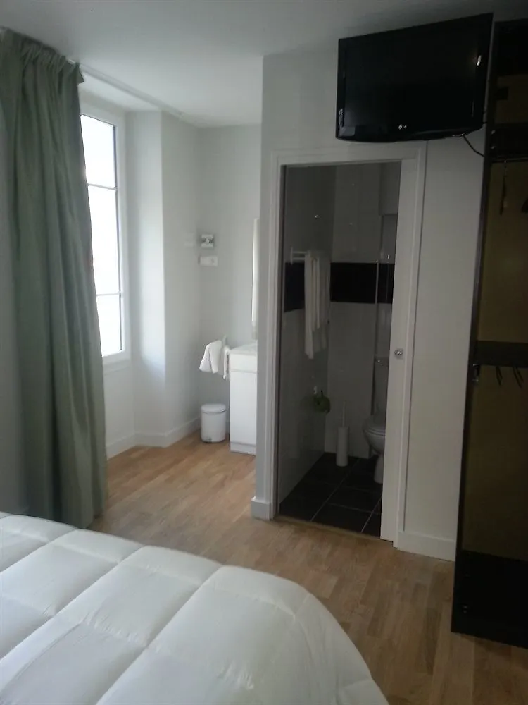 Le Daly's 2* Paříž
